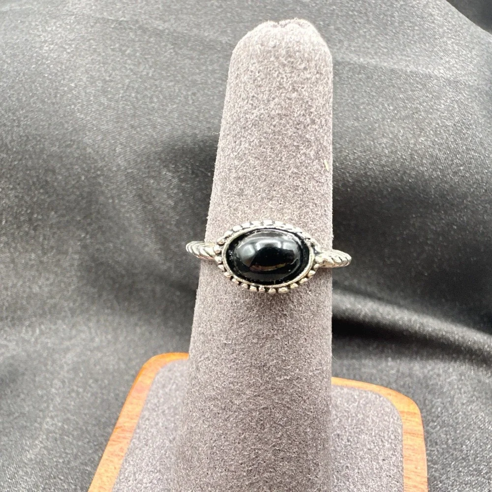 Vintage Y2K Silver Tone‎ Black Onyx Stone Ring Women's Classic Fashion Jewelry